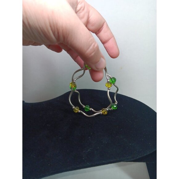 Lot of 2 MSC Mainstreet Collection Wavy Beaded Green Yellow Stretch Bracelets - Picture 4 of 4